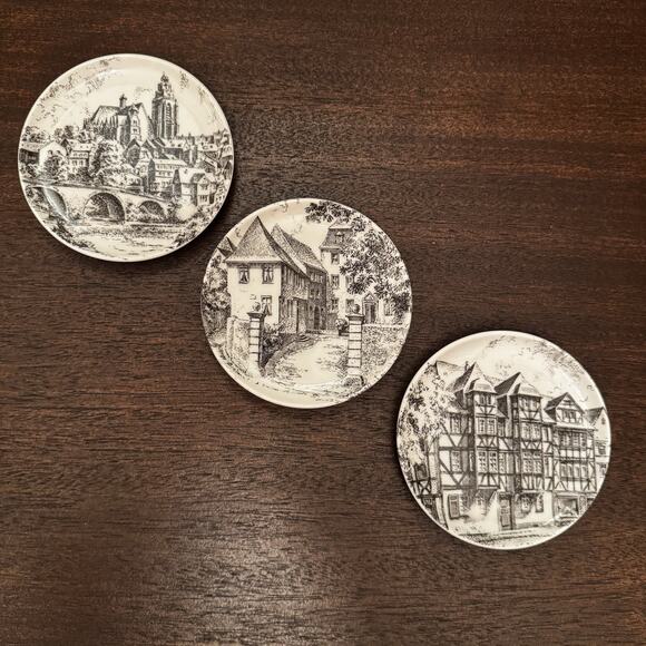 Vintage Wetzlar Germany Collectible Mini Plates Set of 3 German Souvenir Marked - Picture 1 of 10